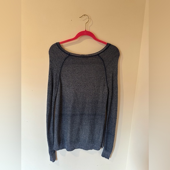 Vince blue with silver knit sweater size Medium - Picture 6 of 6